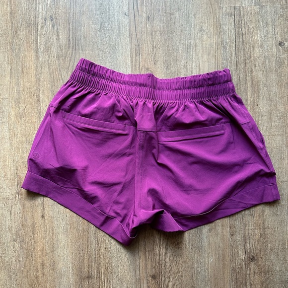 Lululemon Spring Break Away Shorts - Picture 6 of 6